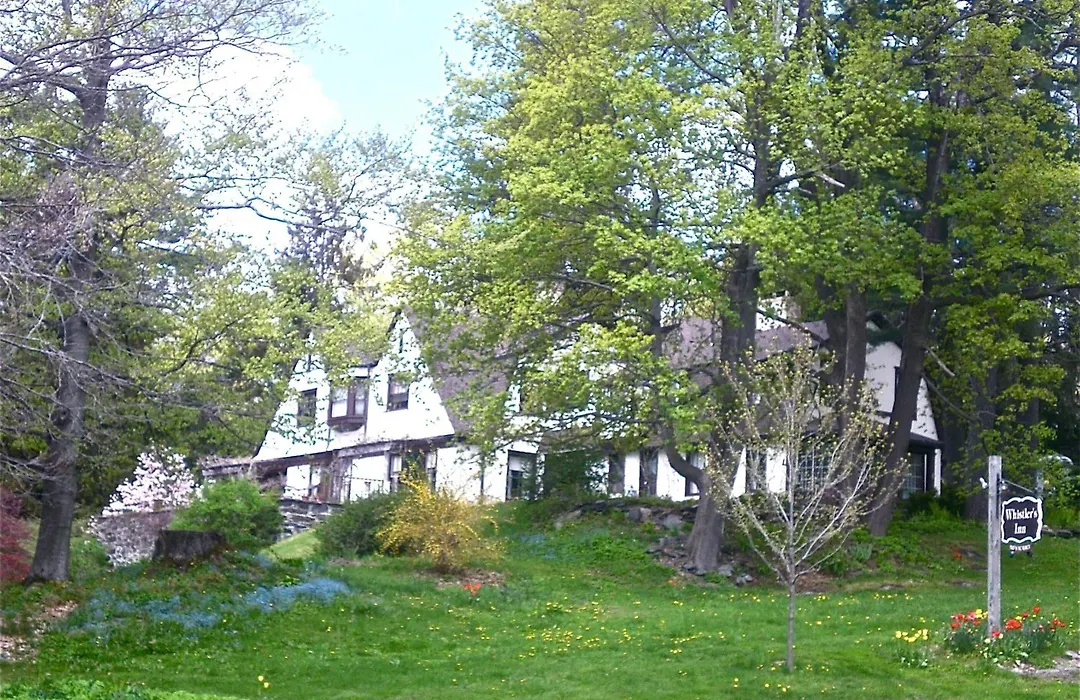 Whistler'S Inn-1